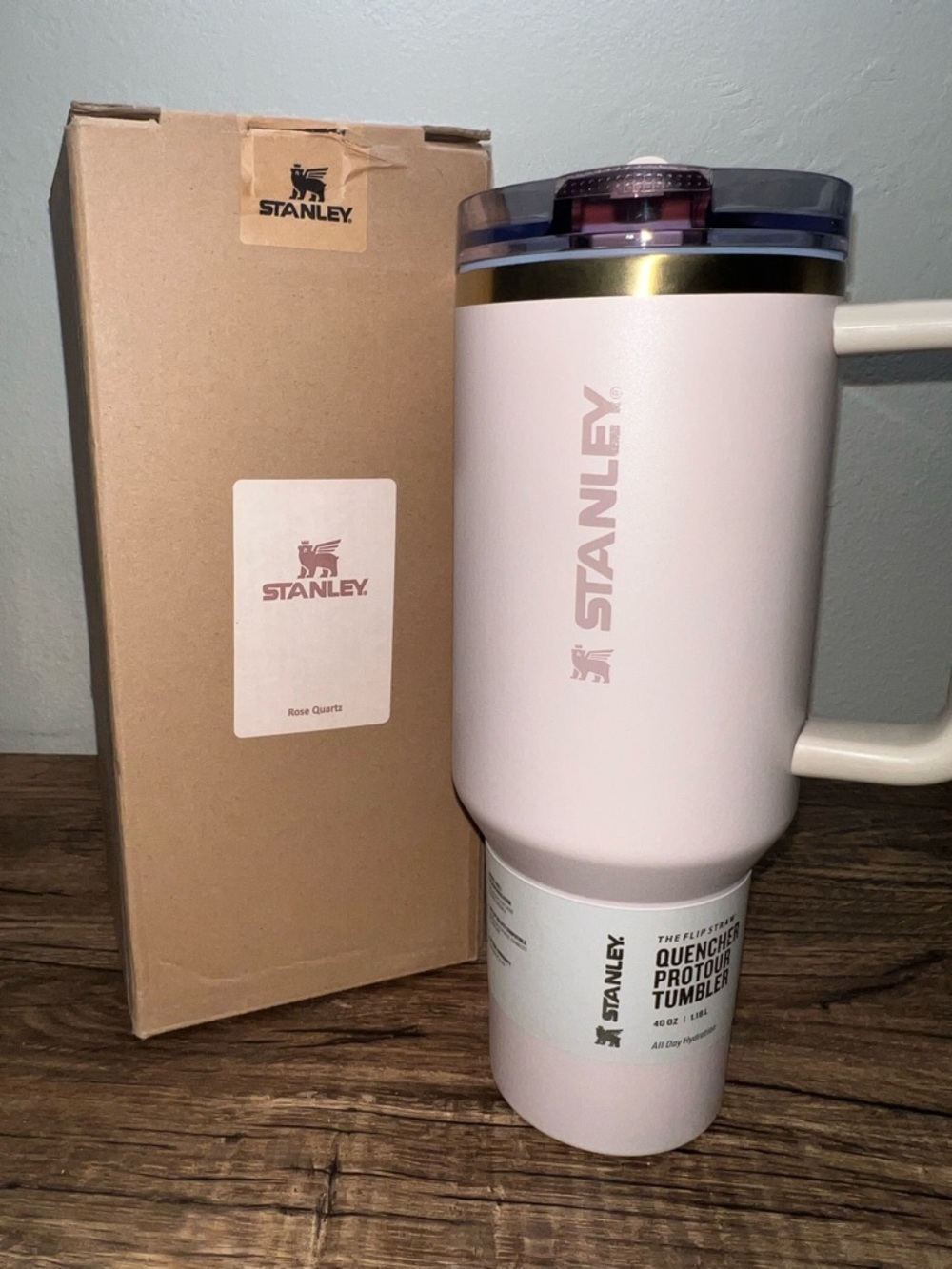 Stanley 40oz Quencher ProTour Rose Quartz Flip Straw Tumbler Pink NWT Flowstate